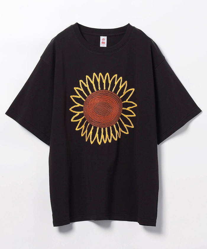 CC SUN FLOWER HAND EMB TEE
