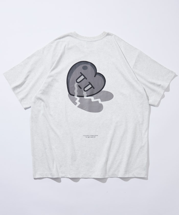 Kurt Wu/heartbroken バックプリント クルーネックTシャツ