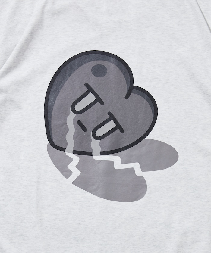 Kurt Wu/heartbroken バックプリント クルーネックTシャツ