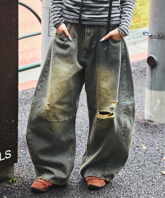 ワイドシルエット カーブ デニムパンツ ダメージ加工