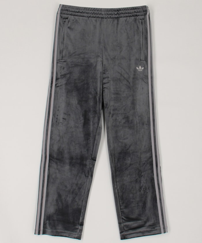 チャコールグレー：Dark Grey