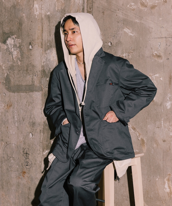 モデル:H180 着用サイズ:L