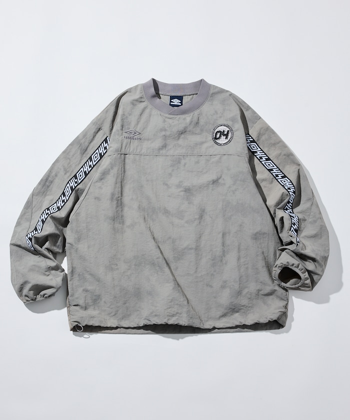 【7月9日 12:00販売開始】UMBRO × 04 Limited Sazabys ナイロンプルオーバー