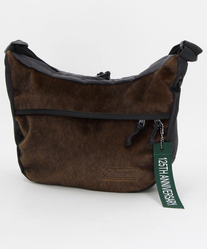 ブラウン：BROWN