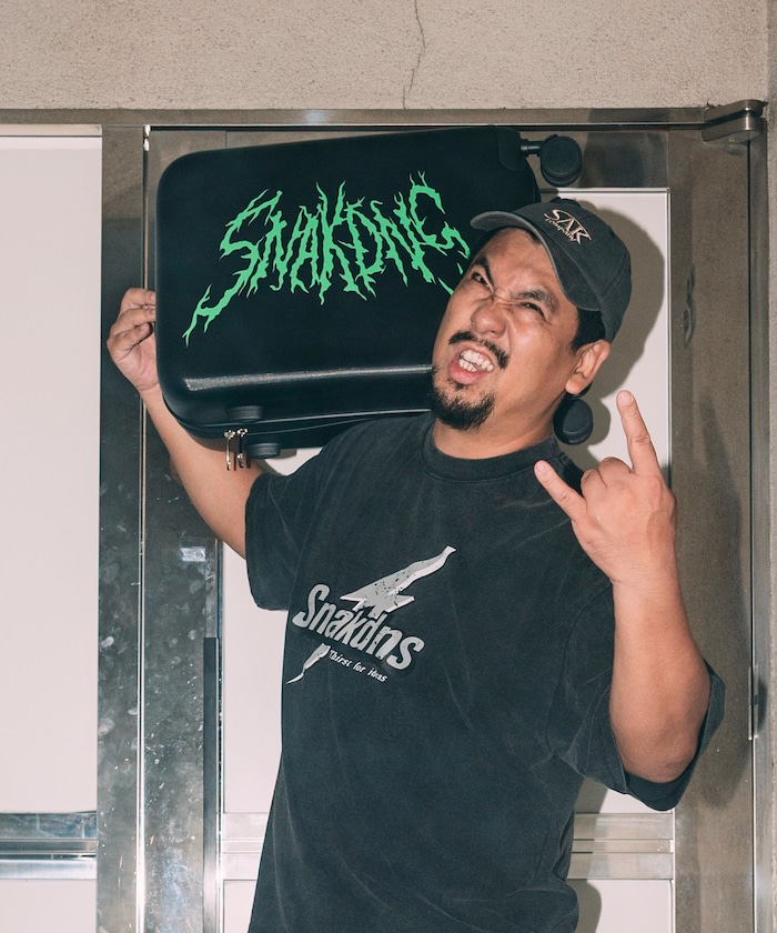 【12月12日12:00~12月15日23:59抽選販売】SNAKDNS DEATH-LOGO CARRY CASE