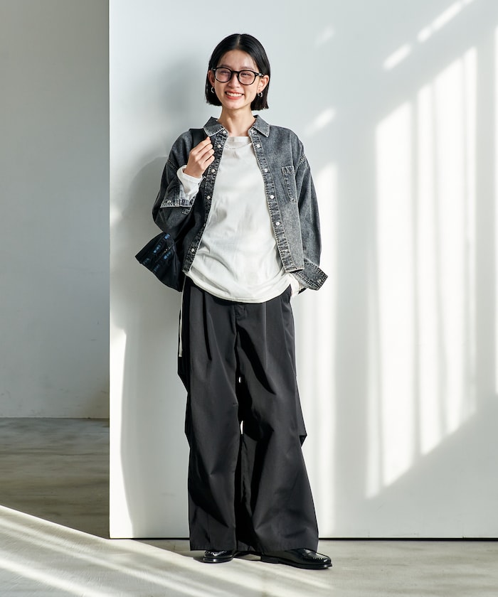 チャコールグレー：BLKDENIM