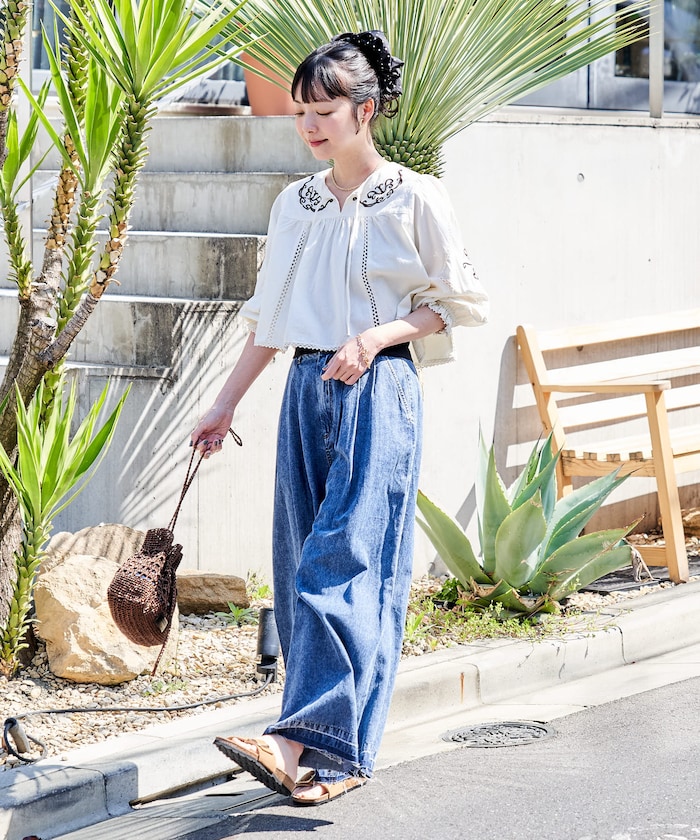 オフホワイト：OFF