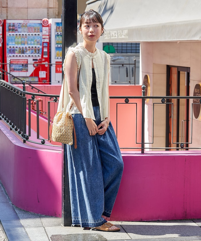 オフホワイト：OFF