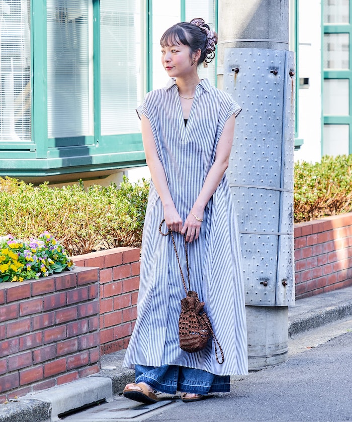 チャコールグレー：CHARCOAL STRIPE