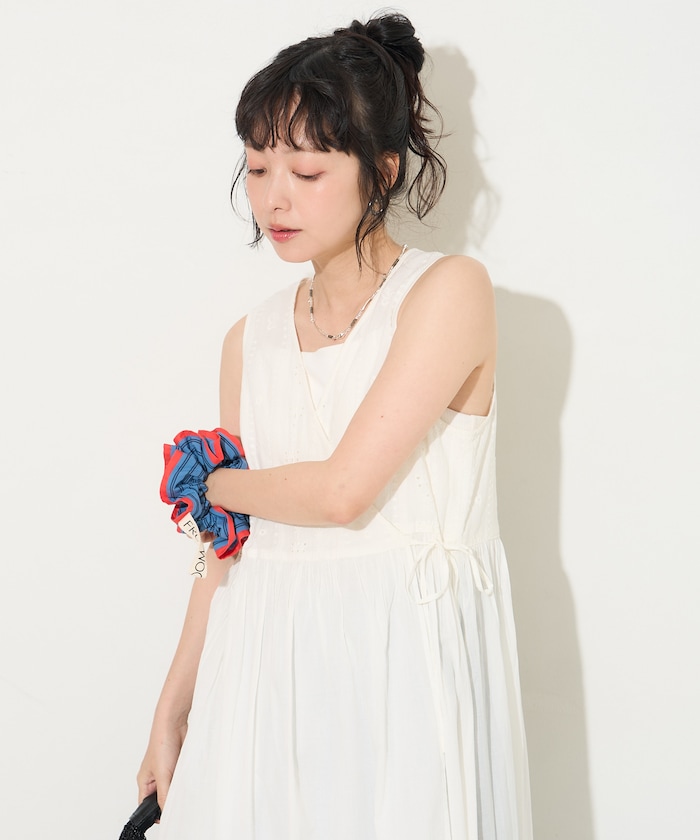 オフホワイト：OFF