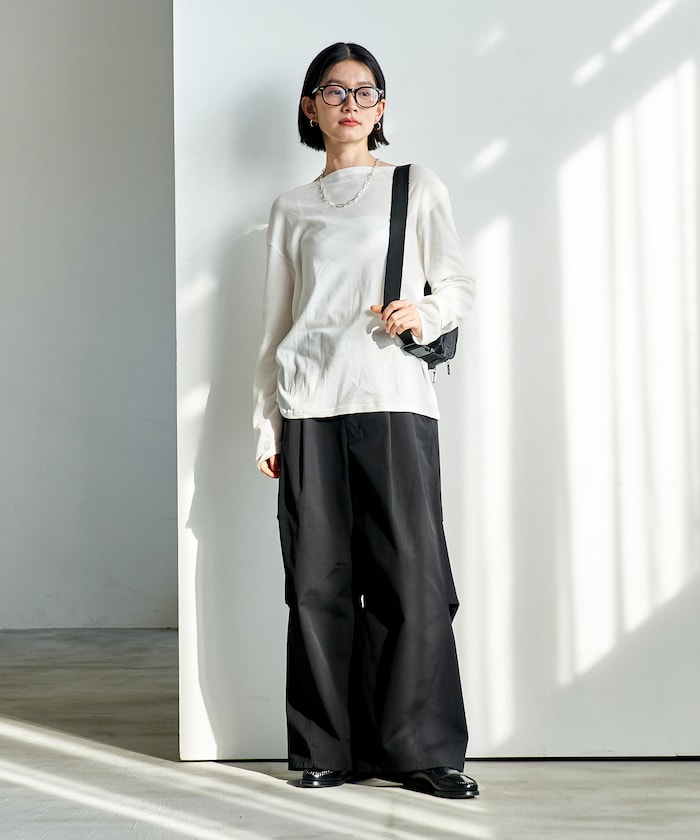 オフホワイト：OFF