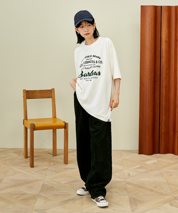 ホワイト:whisper white