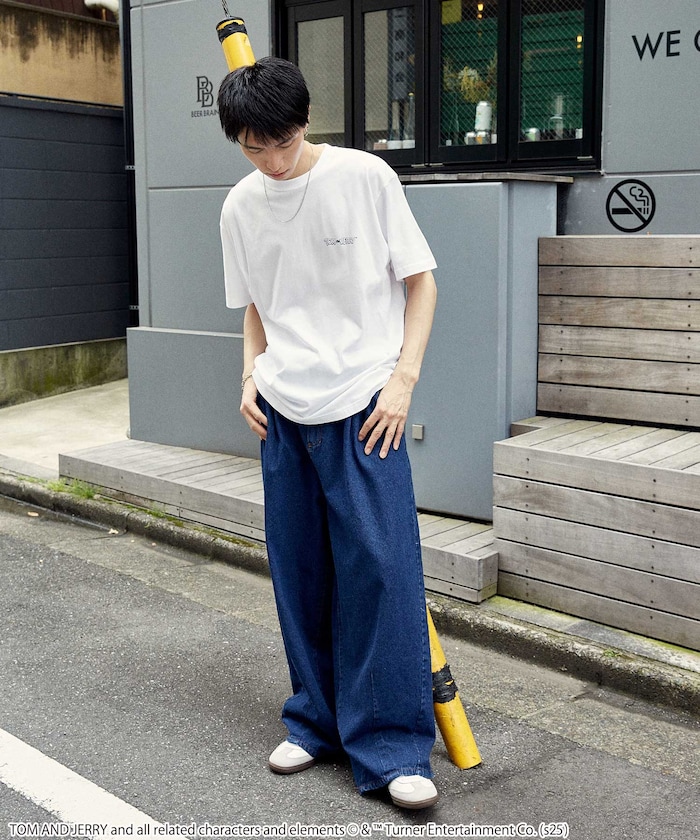 ホワイト：OFF tom