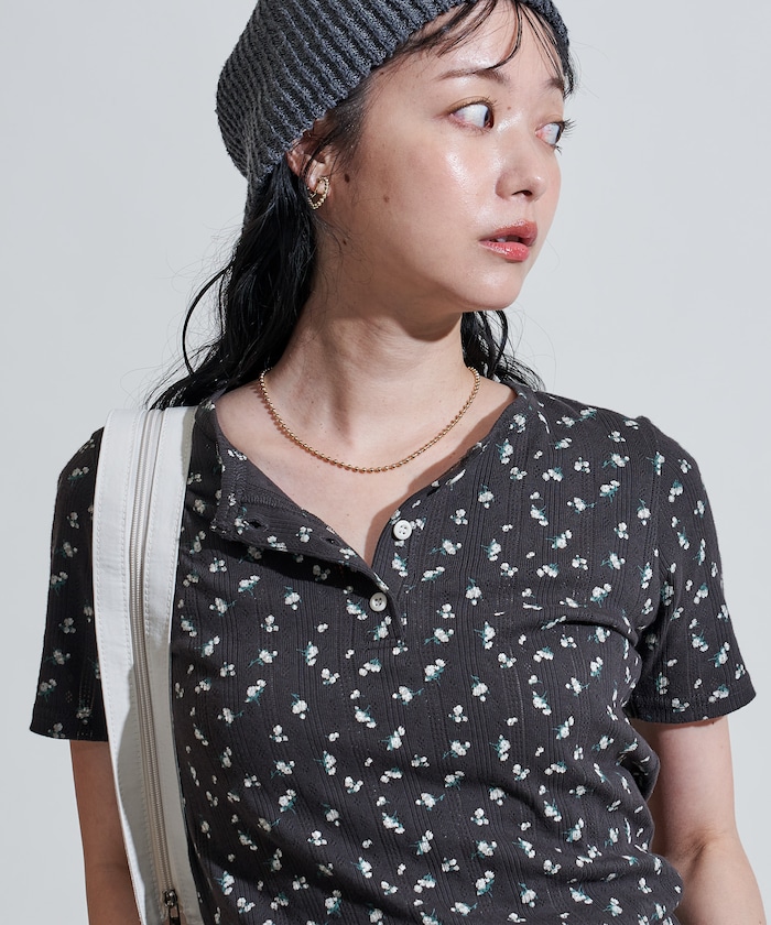 花柄 針抜き フライス ヘンリーネックTシャツ