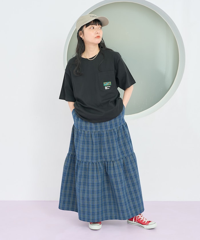 ブラック