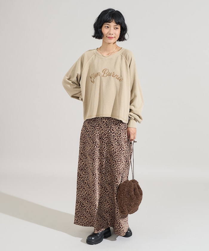 ベージュ：SANDBEG