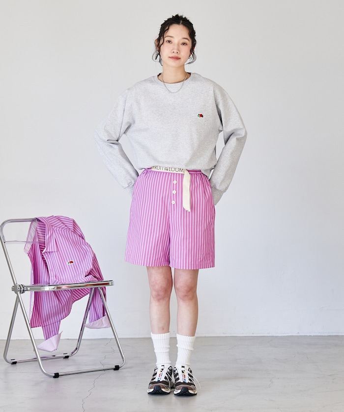 ライトグレー：ASH