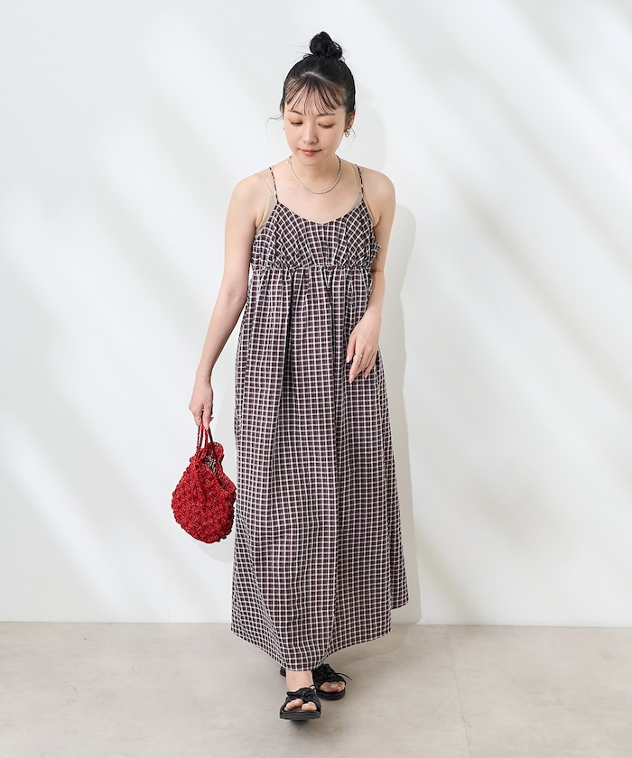 ベージュ：グレージュ