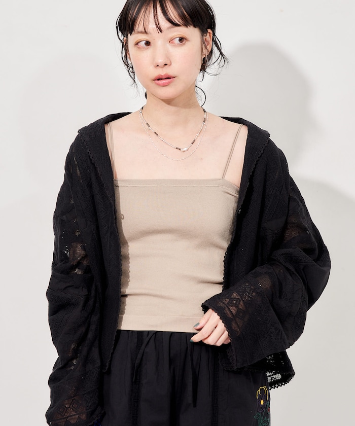 ベージュ：グレージュ