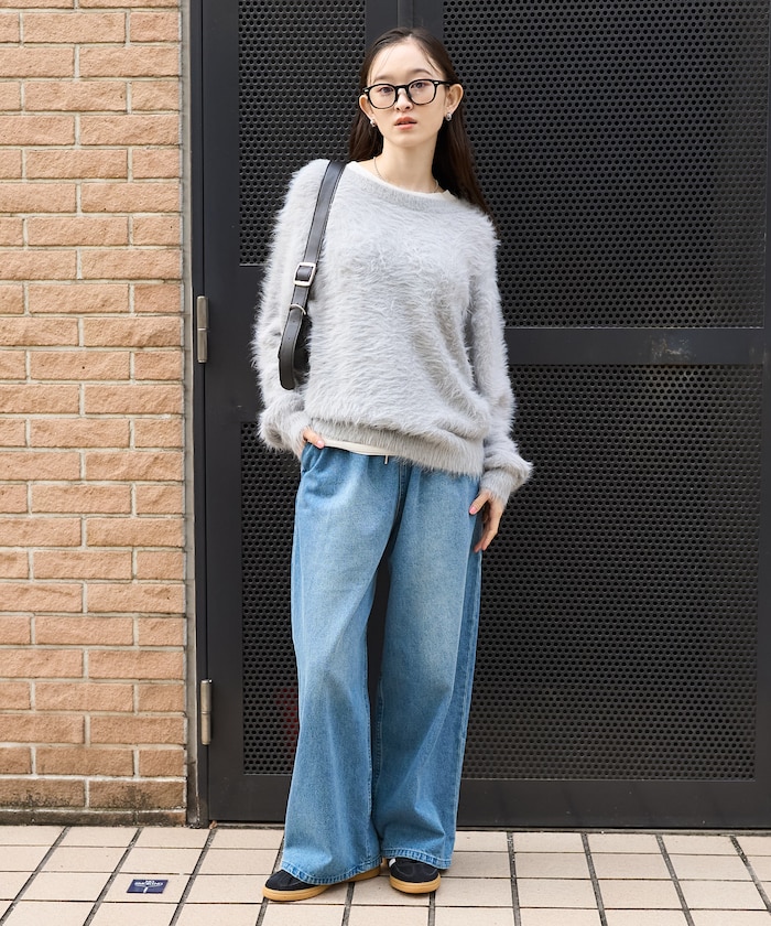 ライトグレー：GRY