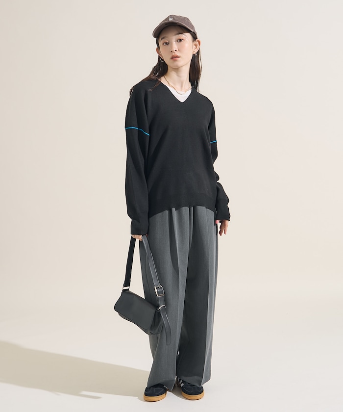 ブラック：BLK配色