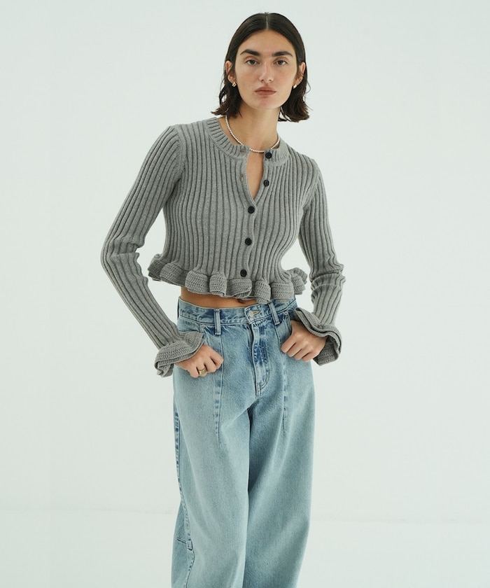 W FACE SHORT FRILLED KNIT TOPS