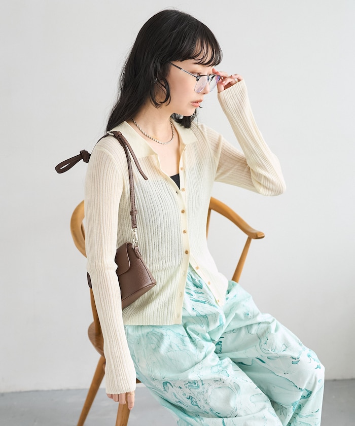 オフホワイト：OFF