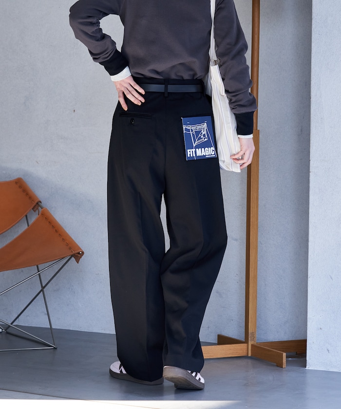 ブラック：BLK