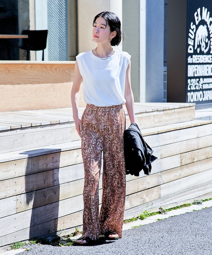 ベージュ：B.PAISLEY