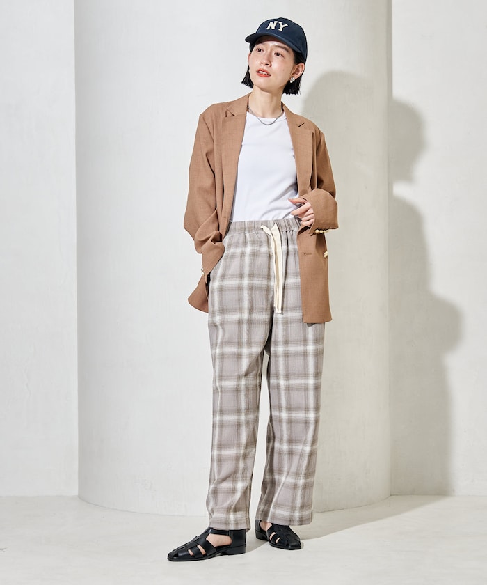 ライトグレー：L.GRAY