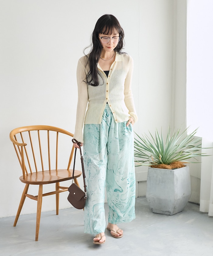 サックスブルー：BLUE