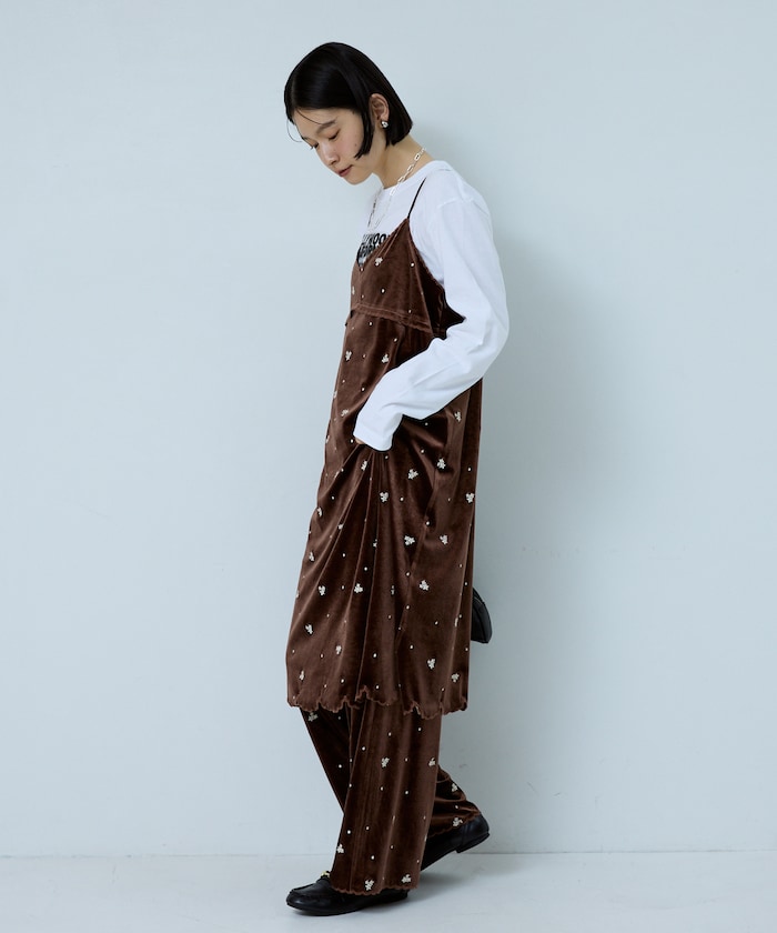 天鵝絨刺繡波浪邊休閒褲