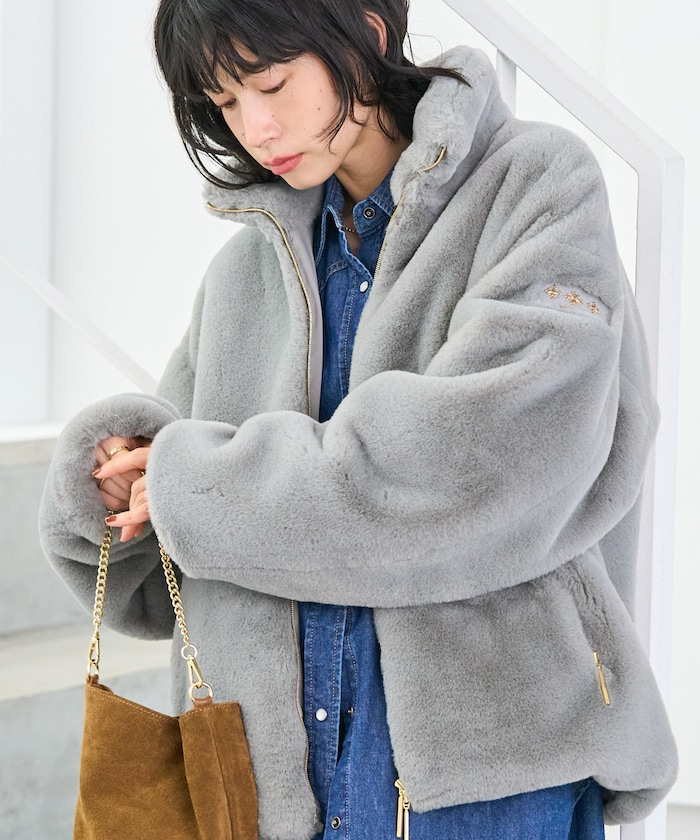 ライトグレー：L.GRAY
