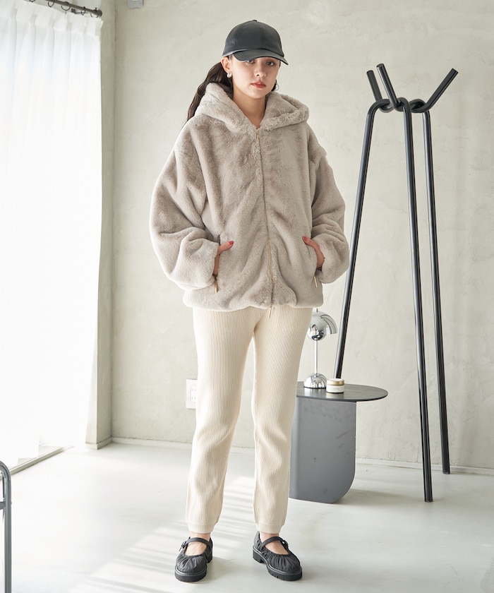 ライトグレー：L.GRAY
