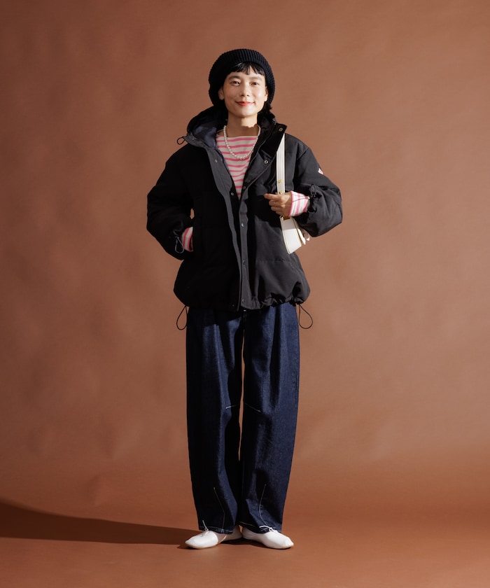 ブラック：BLACK