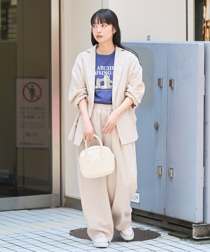 ベージュ:BEG