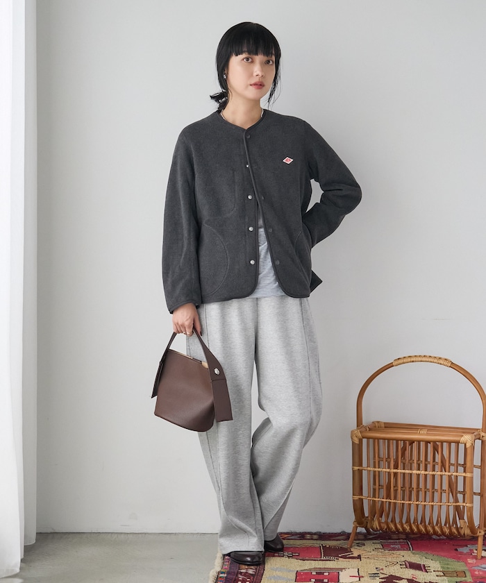 チャコールグレー：DK.GREY