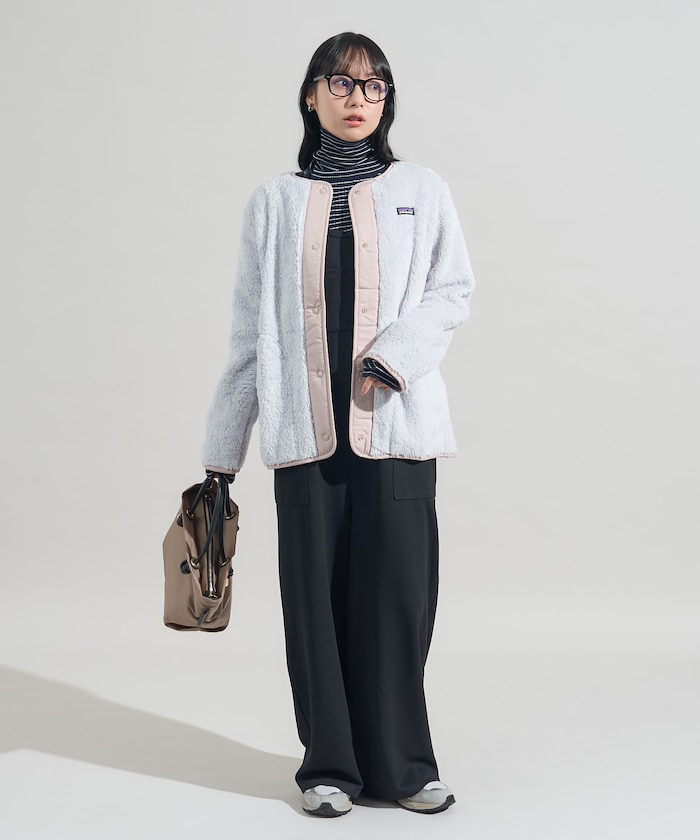 ライトグレー：CRGY：Crisp Grey