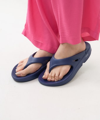 新品 突い 保管品 ソロイスト自身購入 oofos クロッグサンダル US7 26cm