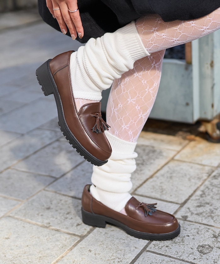 タッセルローファー