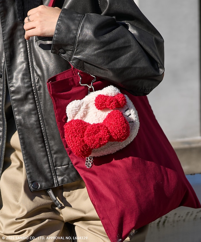 【12月11日12:00予約開始】”HELLOKITTY” もこもこポーチ