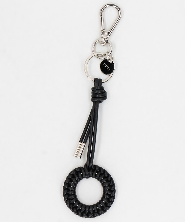 CRISTY KNOT FINGER CIRCLE CHARM