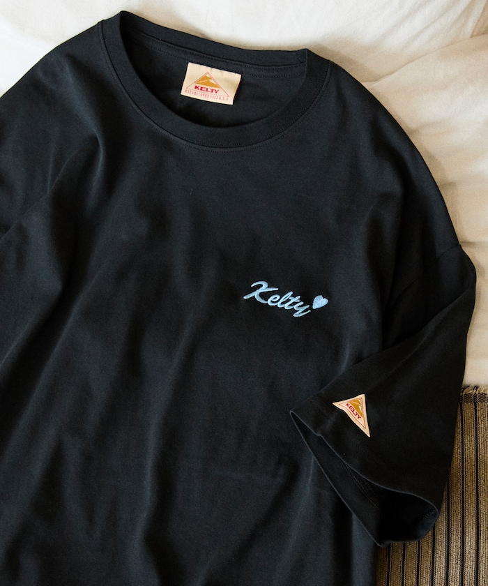 KELTY×FREAK'S STORE/ケルティ 別注 ビッグシルエット ロゴワンポイント ハート刺繍 クルーネックTシャツ 【限定展開】