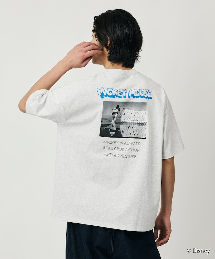 DISNEY/ディズニー/ミッキーマウス /モノクロ バックプリント クルーネック Tシャツ/Scene 【限定展開】