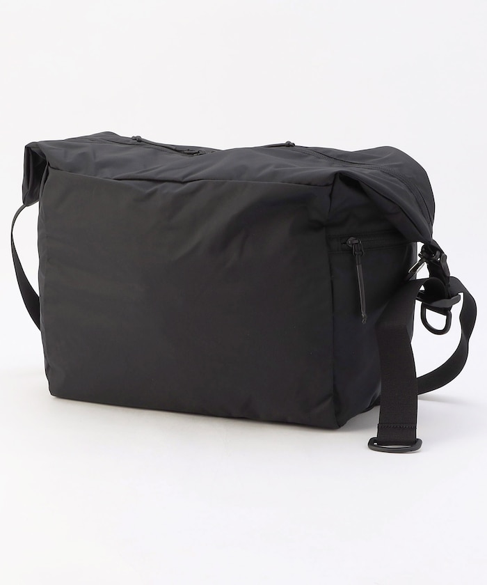 限定展開 SHOULDER BAG