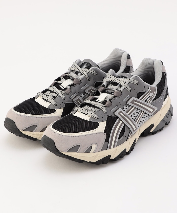 チャコールグレー:BLACK/CEMENT GREY