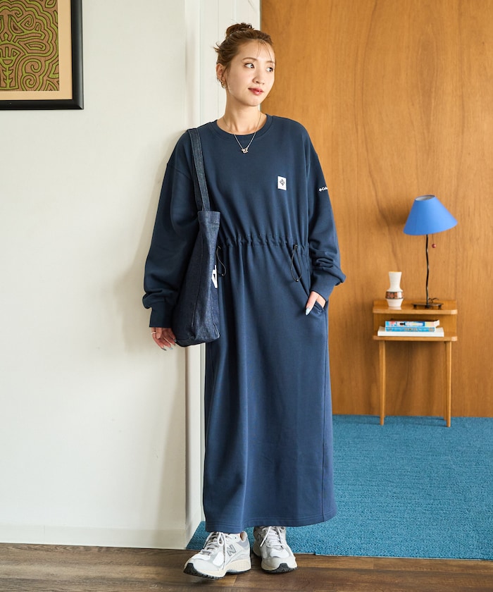 ネイビー：Collegiate Navy