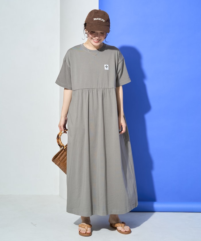 ベージュ：Wet Sand（252）