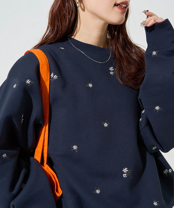 小花 刺繍 裏起毛 スウェット プルオーバー【限定展開】