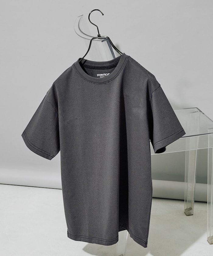 チャコールグレー：チャコール×ブラック